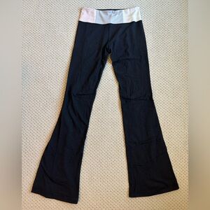 lululemon Groove Pant • Size 4 • Pink/White/Gray Waistband